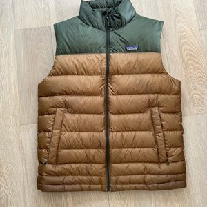 Patagonia down vest two tone medium
